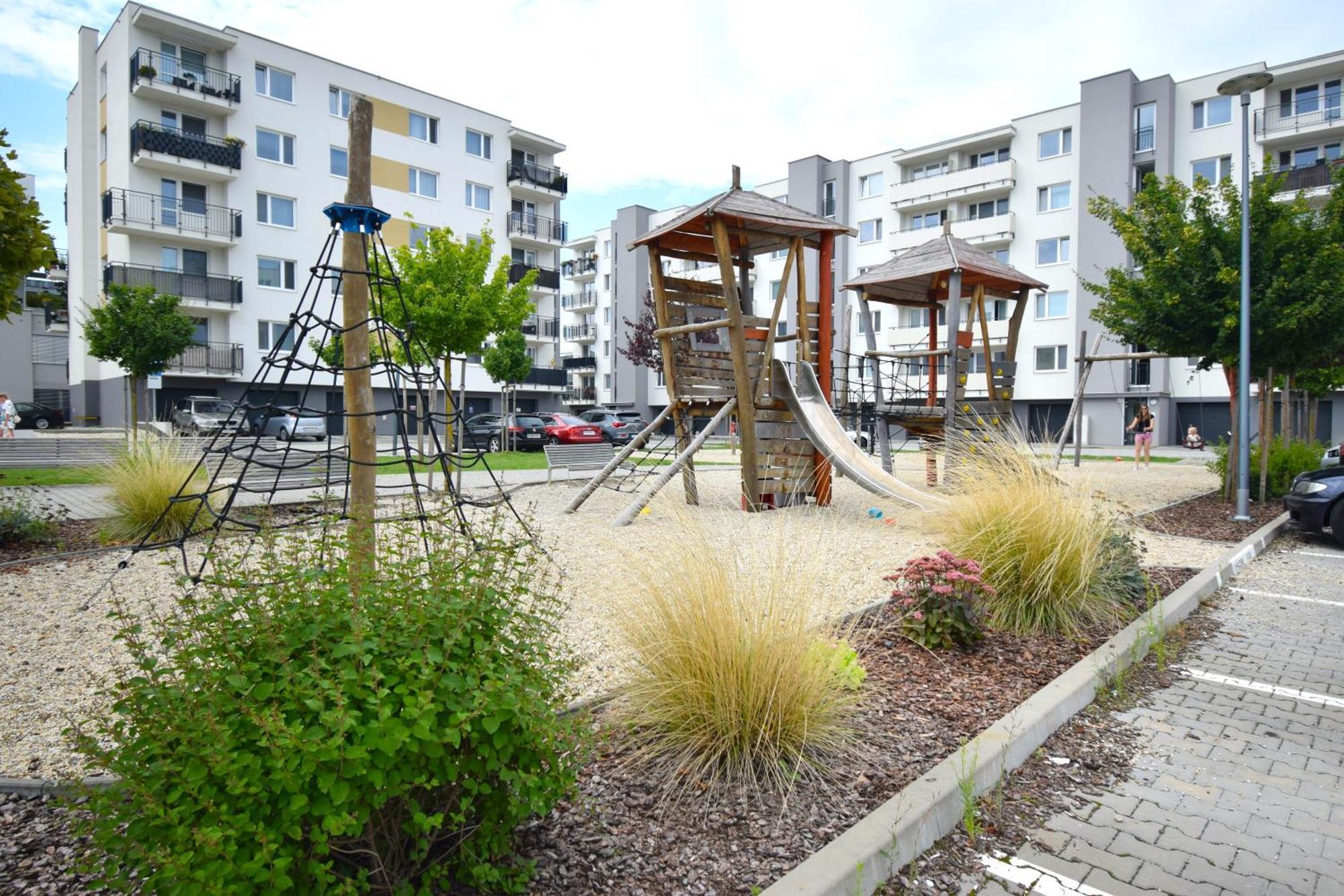 Apartman Zlatovska 22B Trenčín Exteriér fotografie