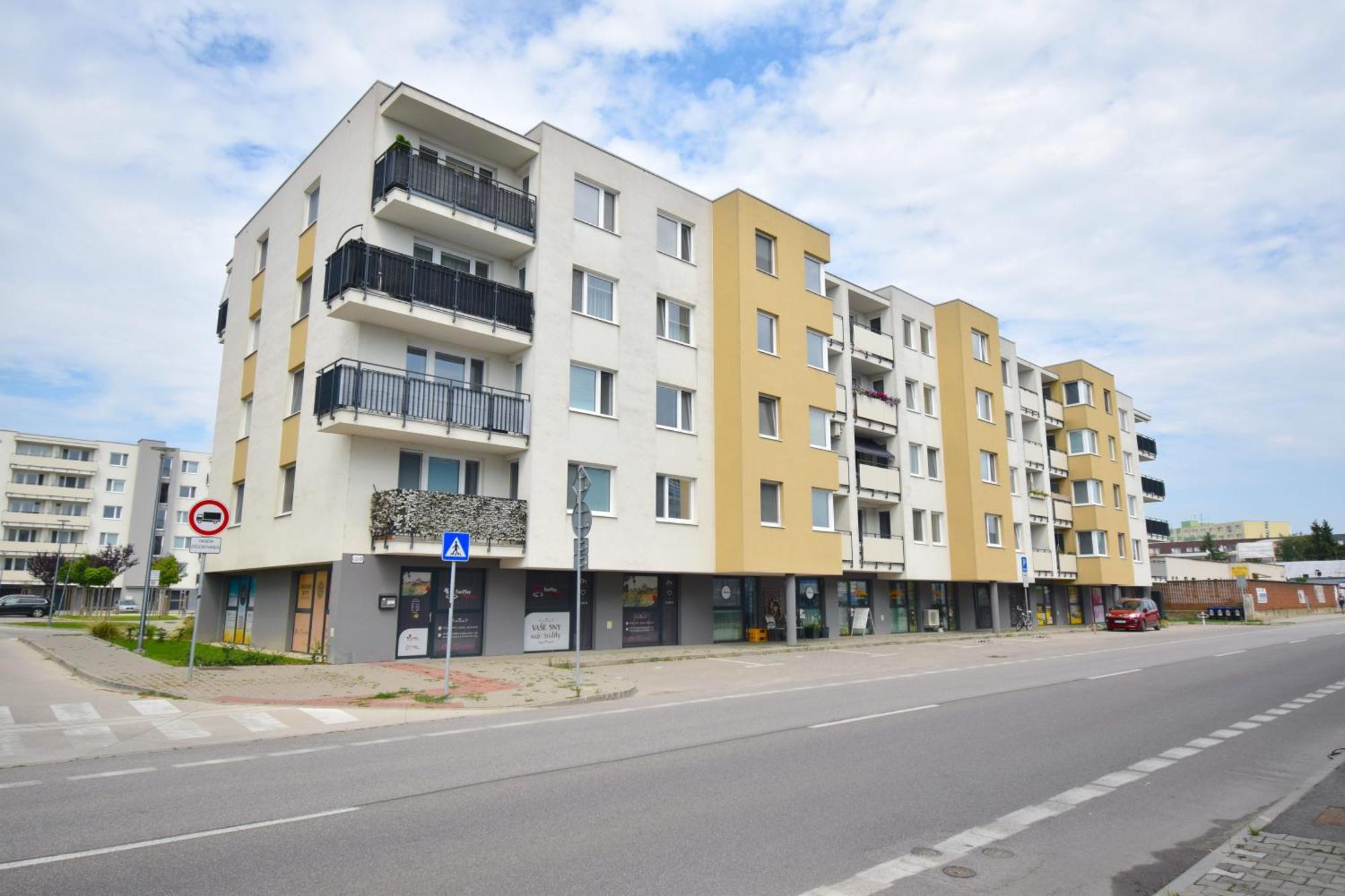 Apartman Zlatovska 22B Trenčín Exteriér fotografie